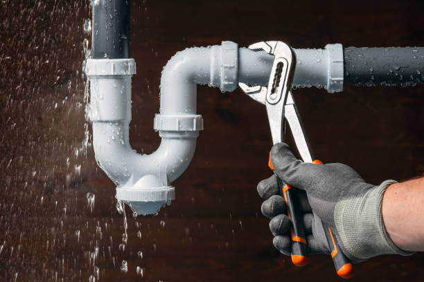 Professional Leak Detection technician working in Hamilton, NC